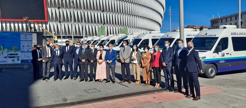  Se presenta en Bilbao la primera flota de ambulancias sostenibles que circulará por Euskadi