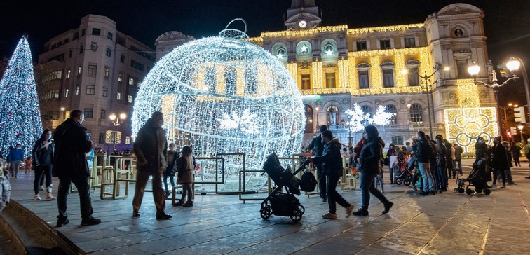  Bilbao comienza la instalación de la iluminación y de las actividades más esperadas de Navidad