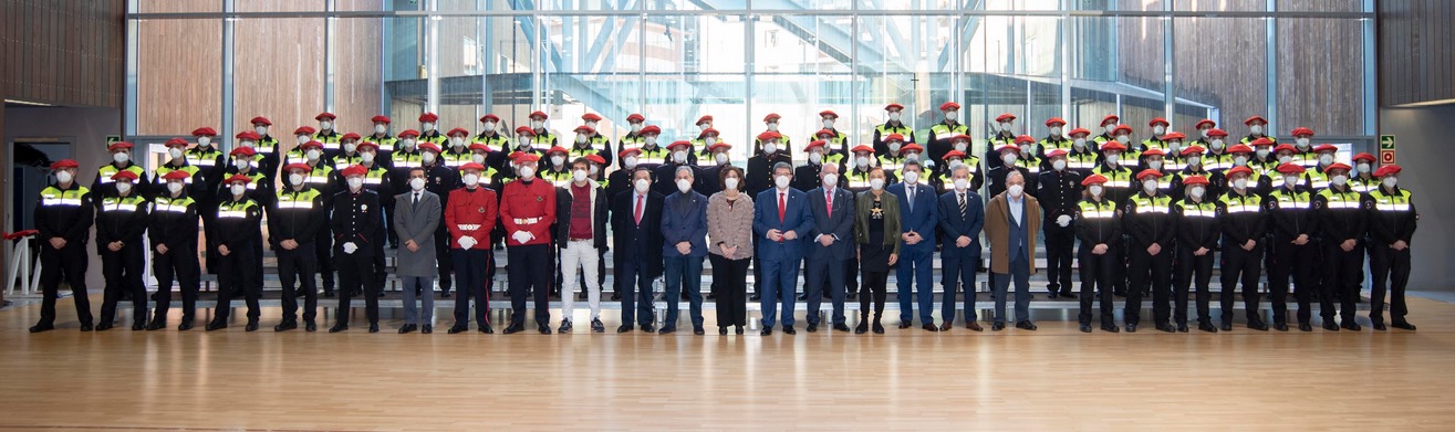 El Alcalde recibe a las 67 personas que componen la vigésima promoción de la Policía Municipal de Bilbao